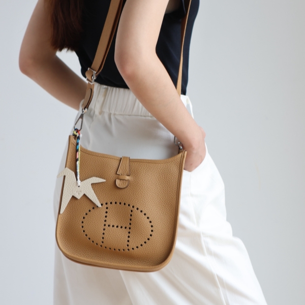 【エルメス HERMES】エヴリン 23 セサミ ブラウン トリヨンクレマンス シルバー金具 (100%手縫い)